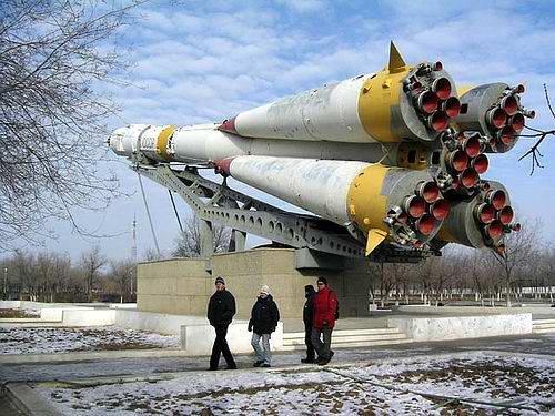 Baikonur Kazakhstan city first spaceship monument photo