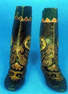 Kazakhstan people national clothes: national boots Kazakhstan people national clothes: national boots